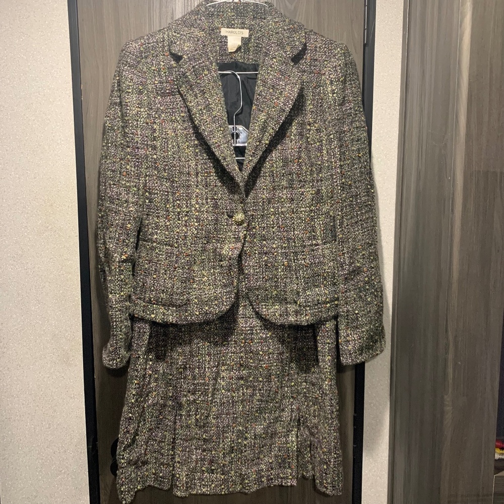 17. Harolds Skirt Suit Set Size 0-4